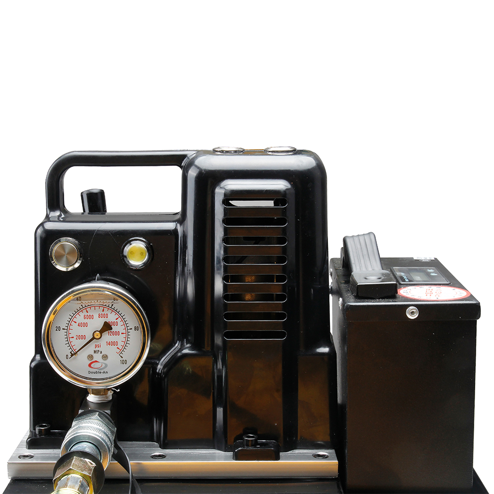 Bomba hidráulica portátil de acción simple alimentada por batería QQ-700B de 36 V/48 V